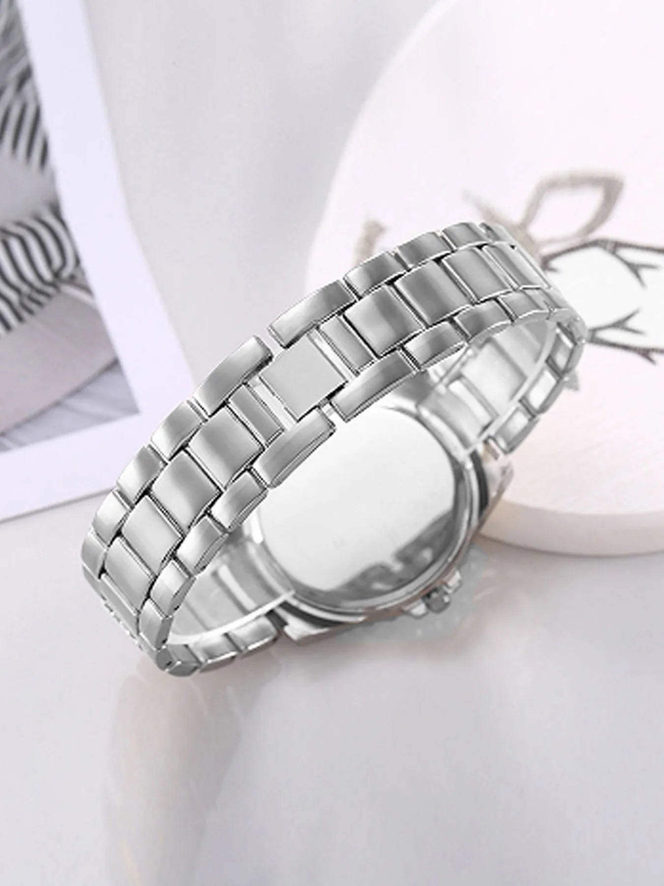 Star-studded stainless steel bracelet diamond-encrusted hip-hop men's watch with water crystal Roman numerals and date display